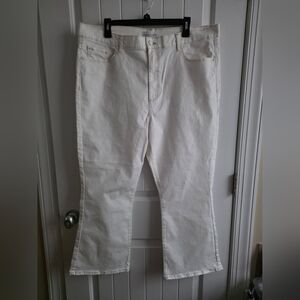 NWOT Loft Women's Plus Size White Kick Crop Jeans Size 34/18